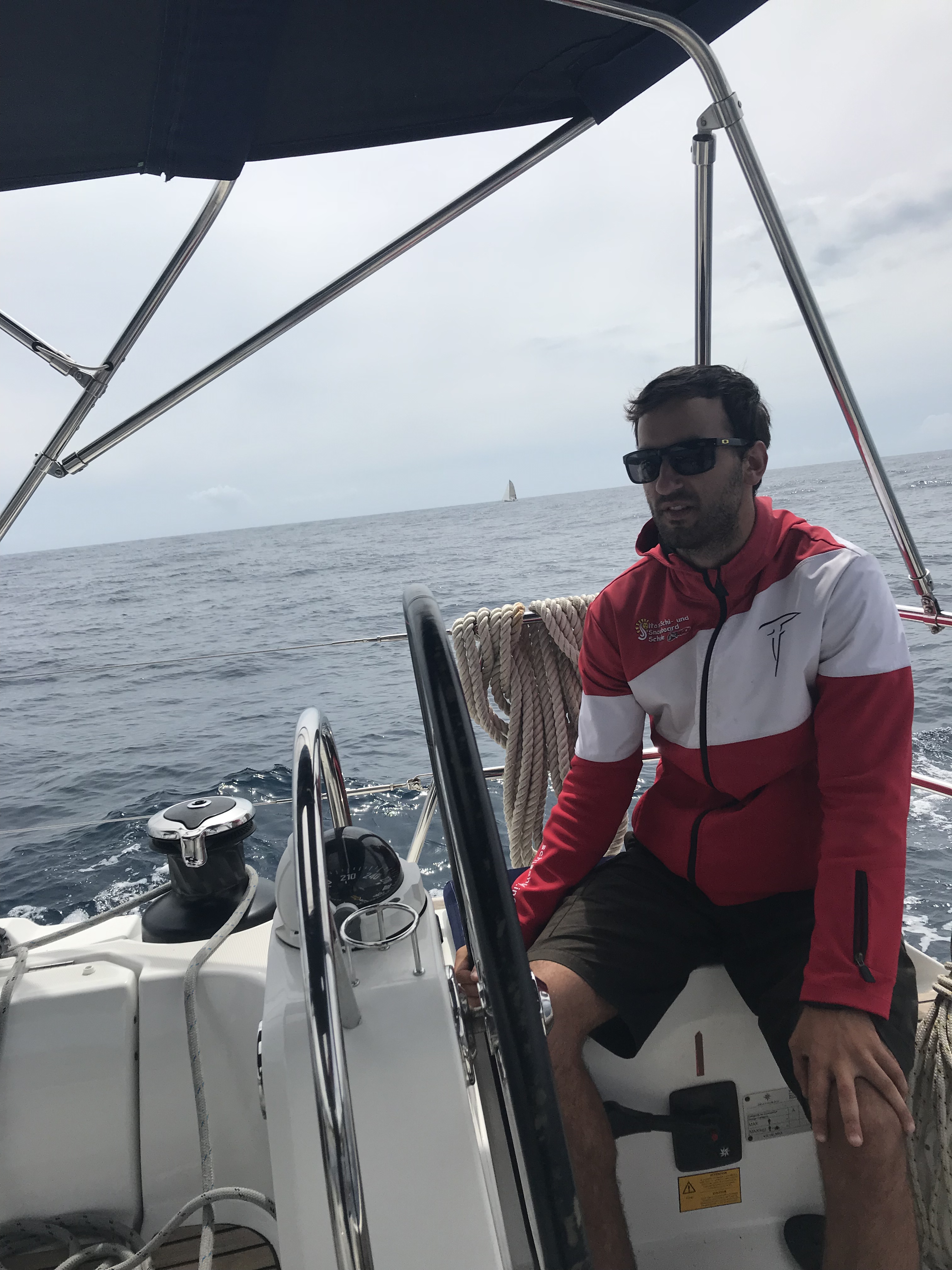 6BD8DBBD-EB98-4E90-96EA-42EADFA95556