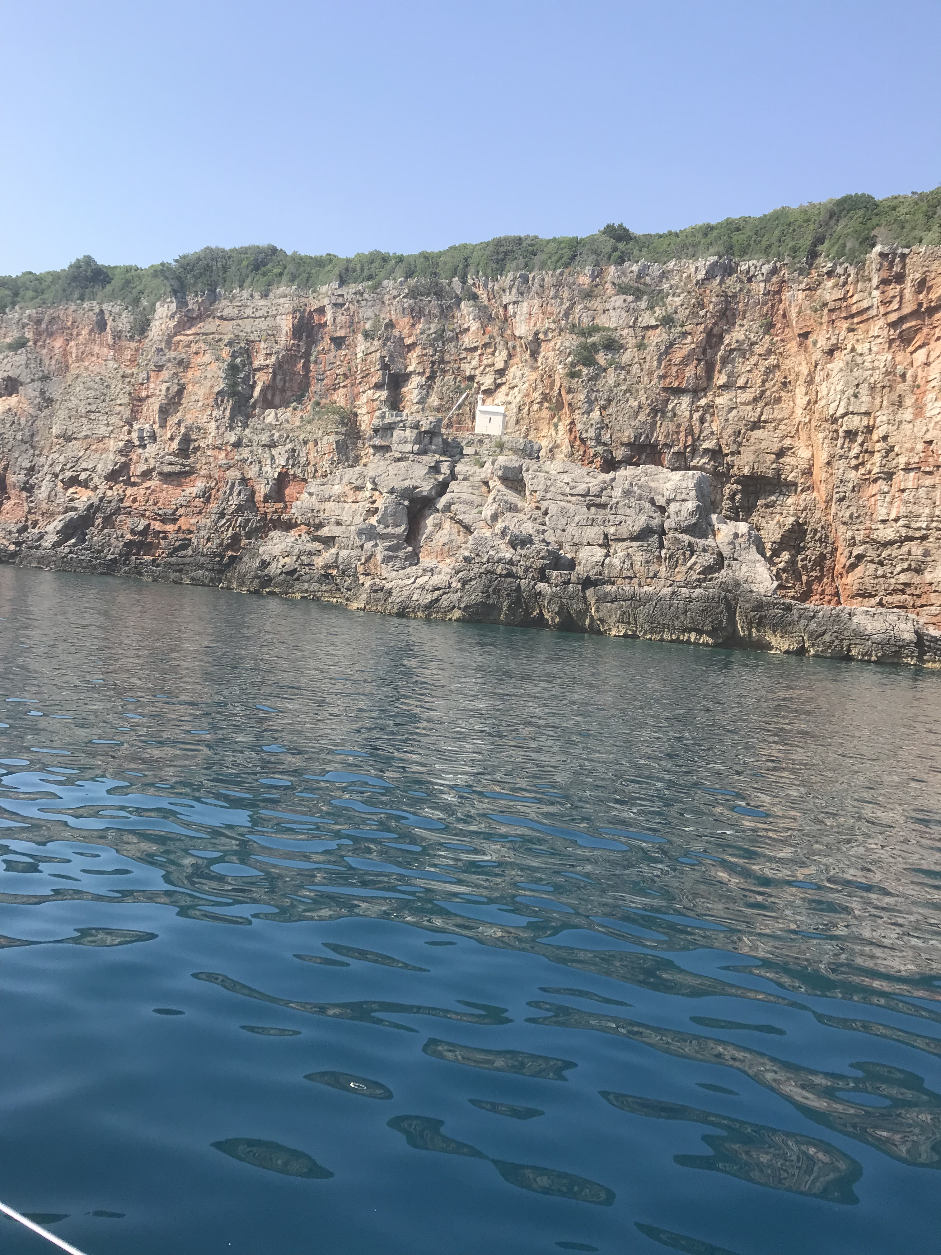 A60BBA87-3625-4161-B760-D327A0D0B90E