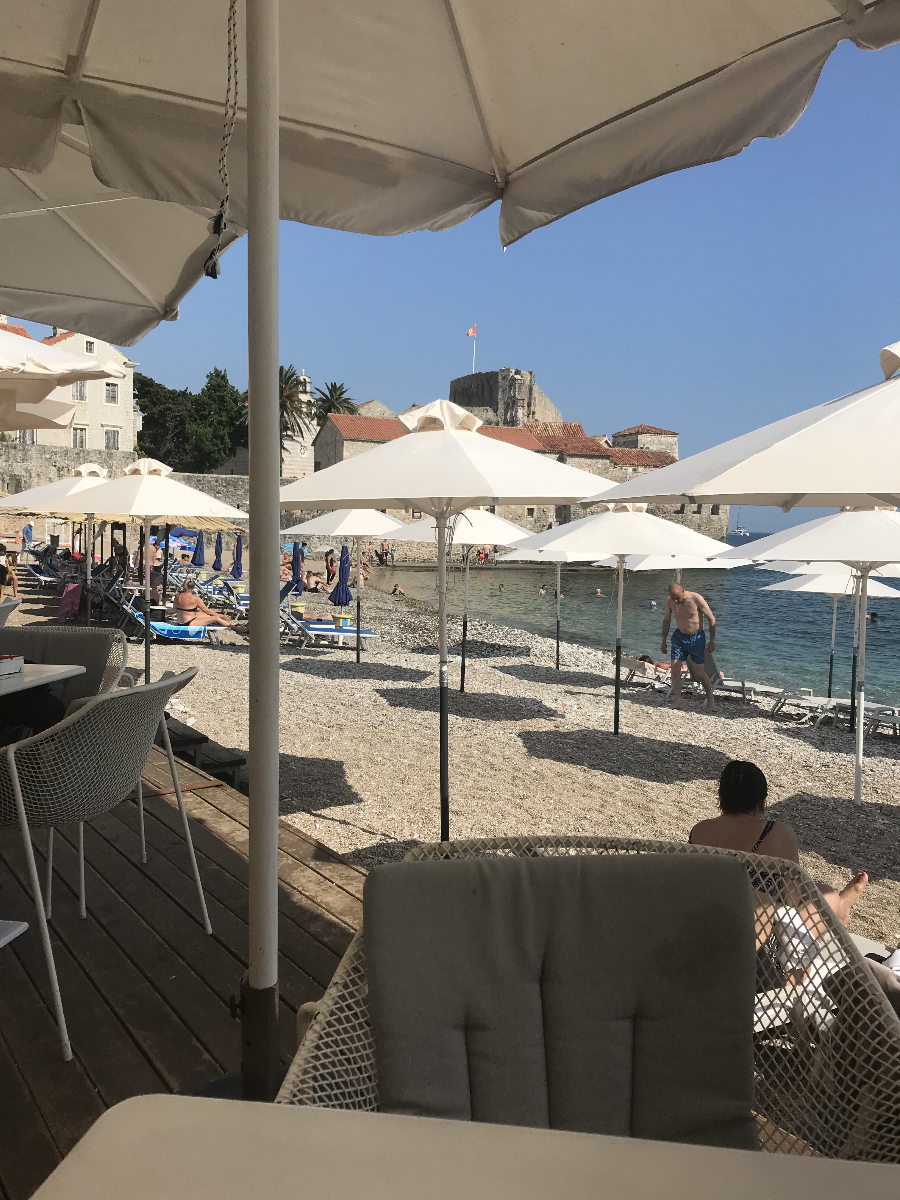 C644D8D8-739A-429C-A33D-BAEDD7634F9A