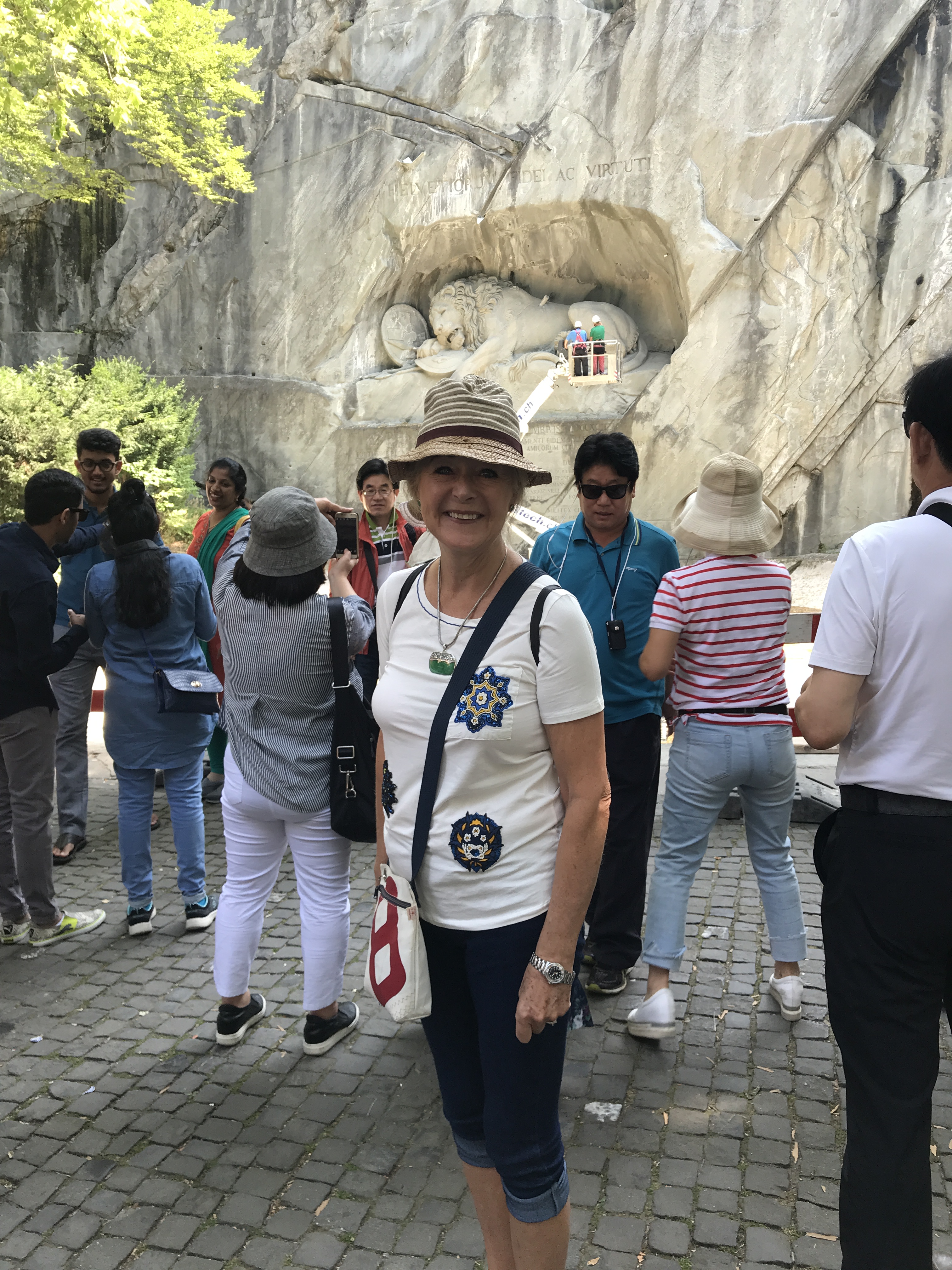 0C164BBE-8B7C-412C-A16D-61C2C7BBFACD