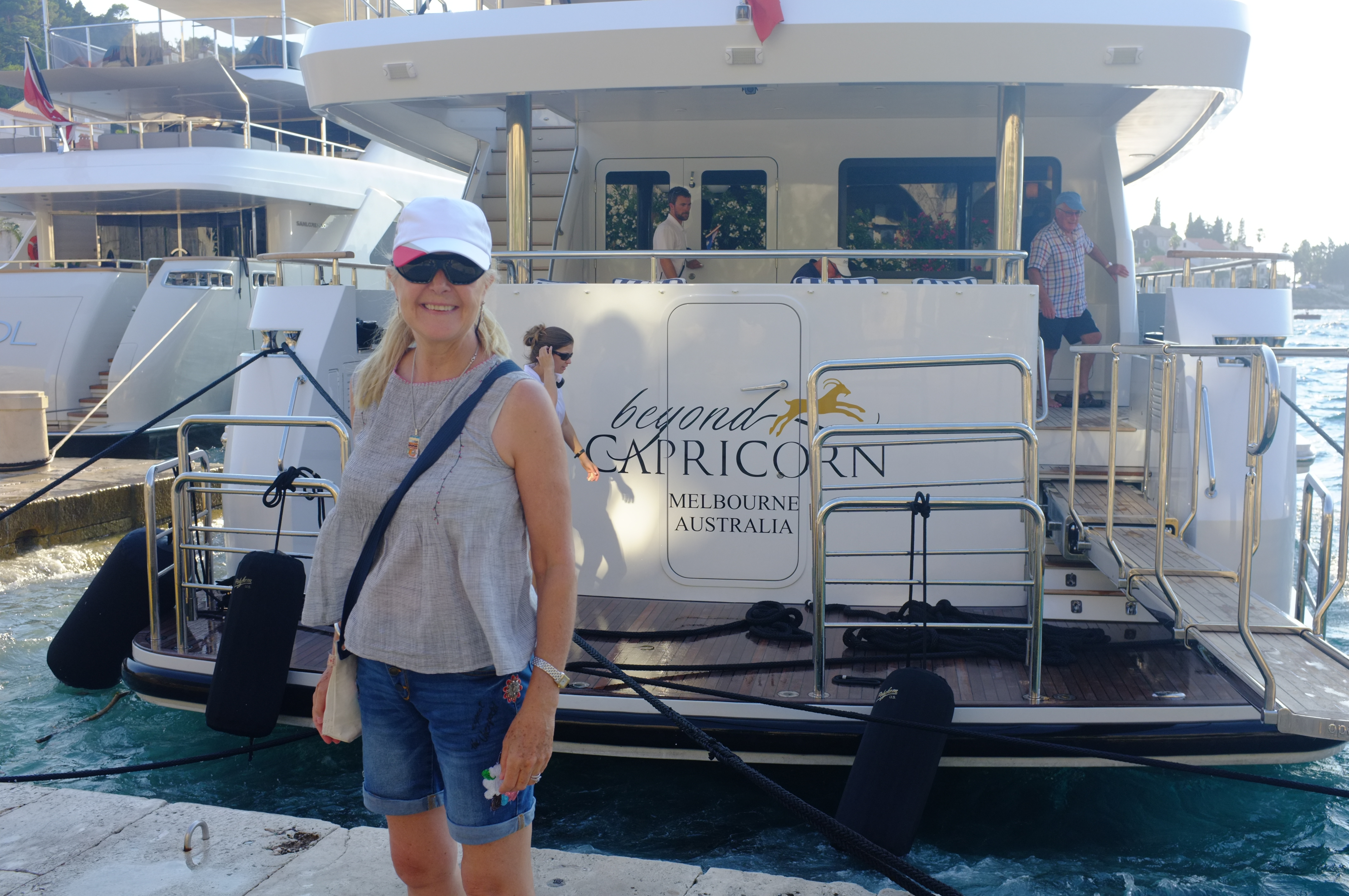 9C802AD5-1C36-421E-9081-A58E5CF60A78