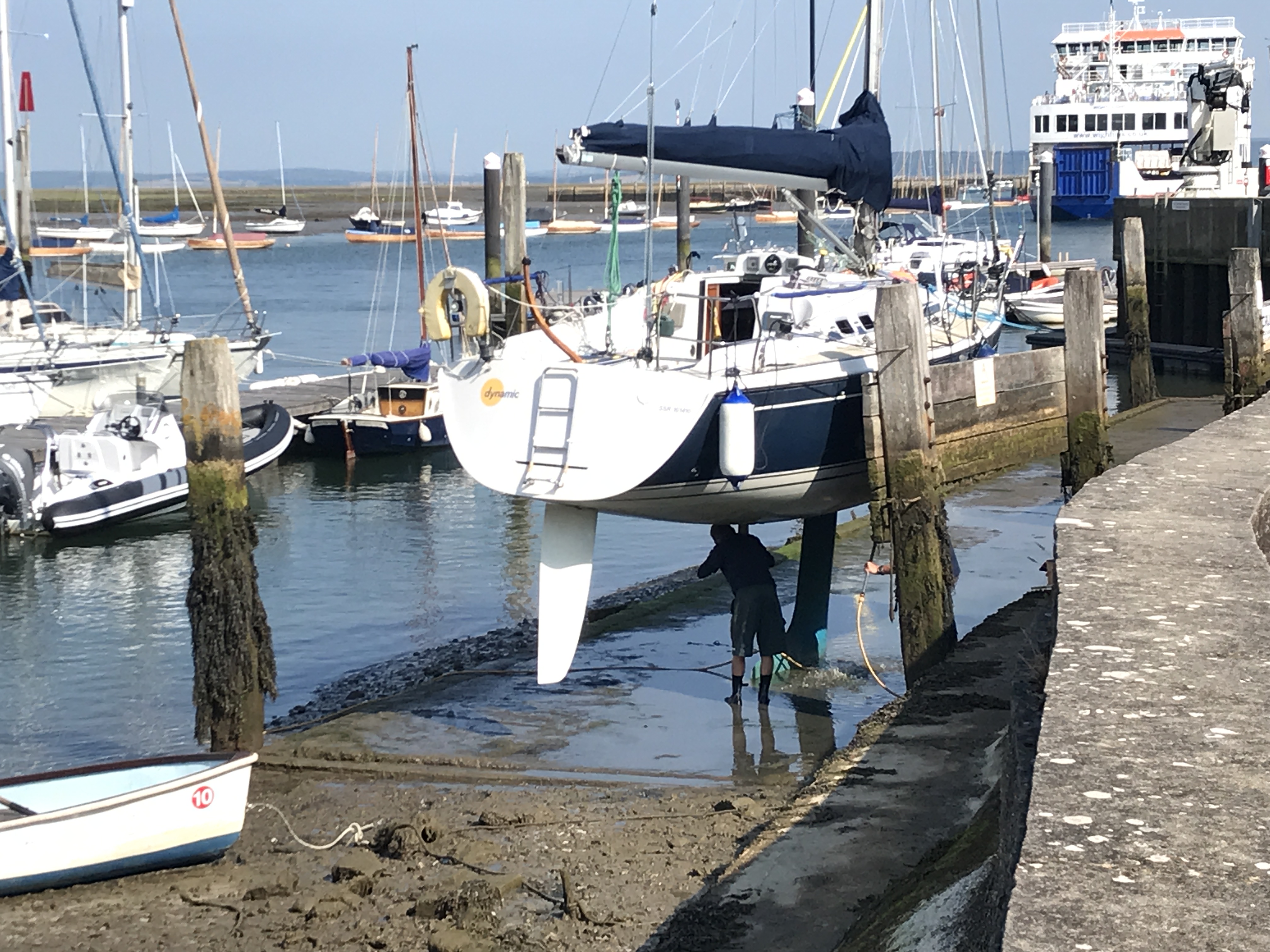 E28658D7-E9F5-4E94-8043-63BC60A478CA